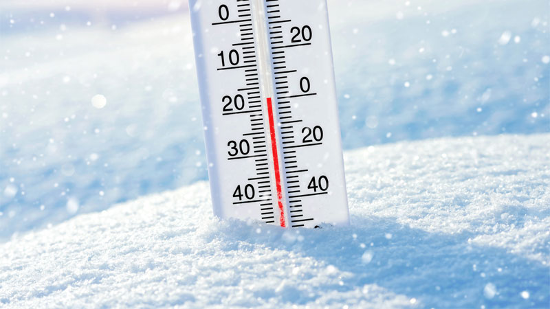 thermometer in snow